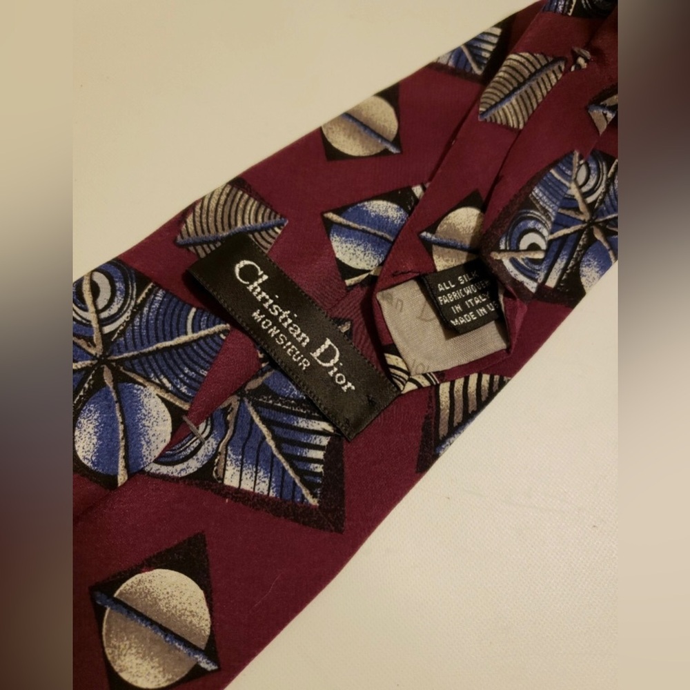 Men’s Vintage Christian Dior 80s Maroon Abstract Print Silk Tie - Picture 8 of 13